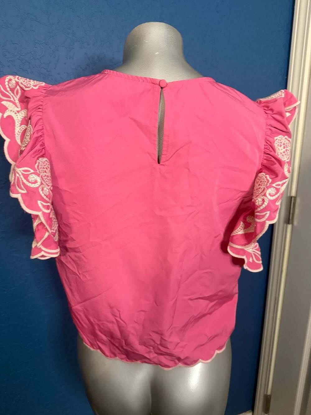 THML Pink Embroidered Flutter Sleeve Blouse Top Size S Boho Statement - Picture 3 of 6